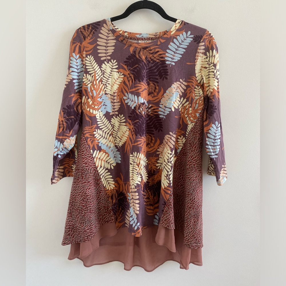 LOGO by Lori Goldstein Multicolor Leaf Fall Print Blouse Size Medium